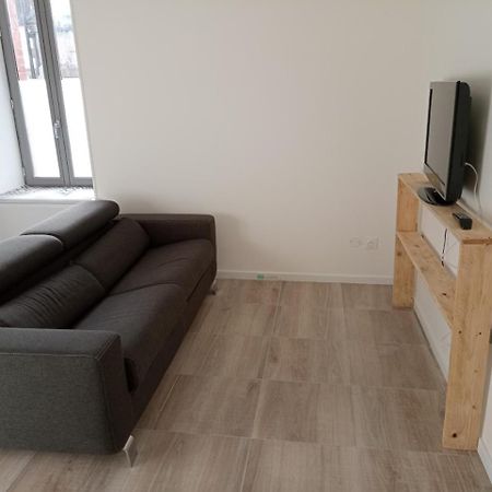Appart Proche Toutes Commodites Souvigny Extérieur photo