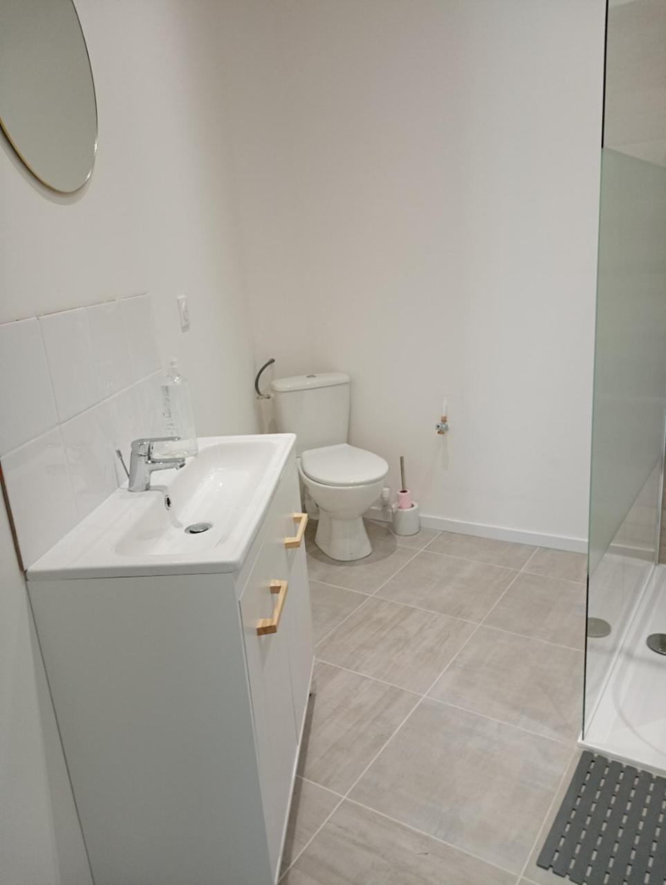 Appart Proche Toutes Commodites Souvigny Extérieur photo
