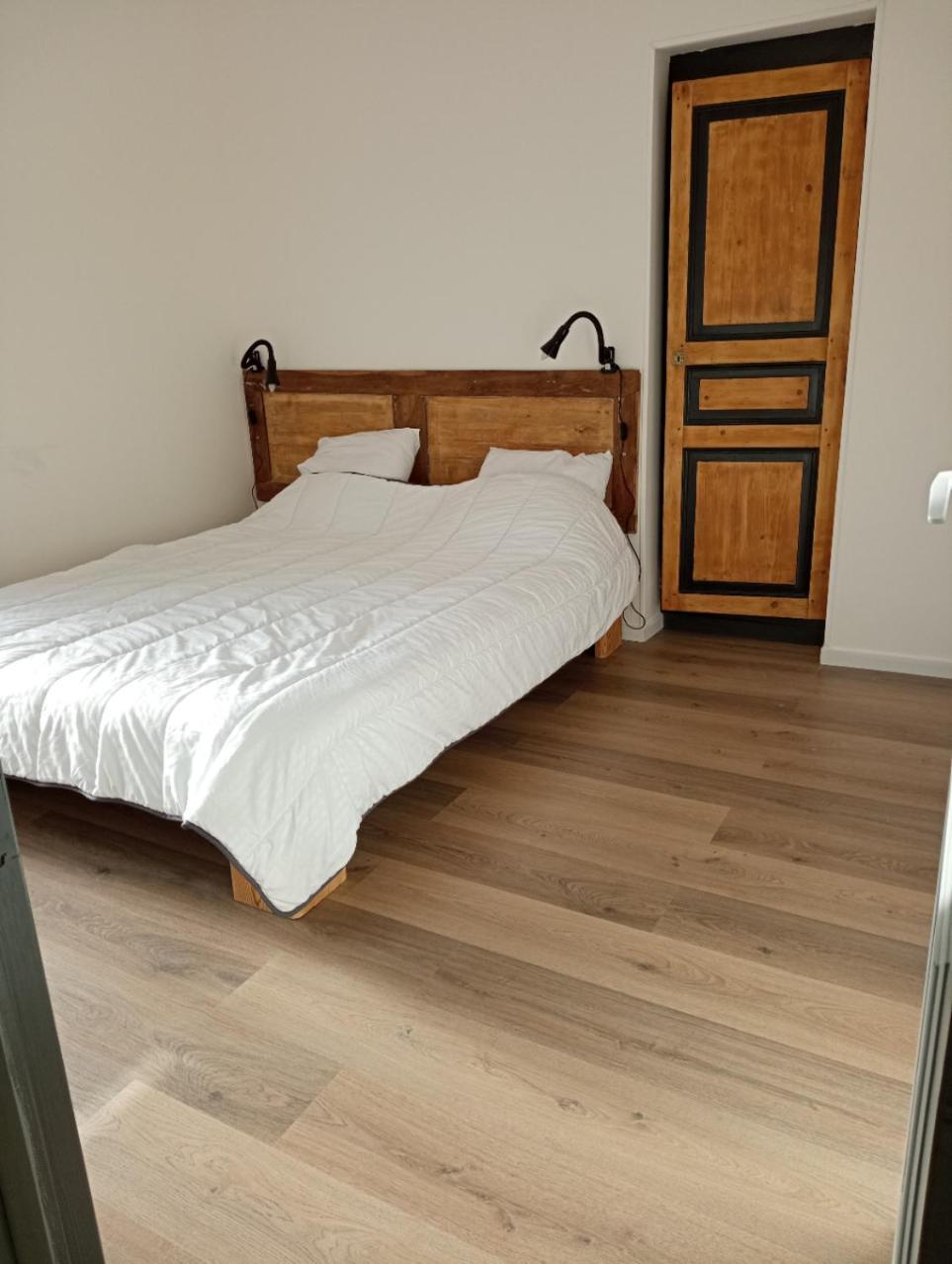 Appart Proche Toutes Commodites Souvigny Extérieur photo